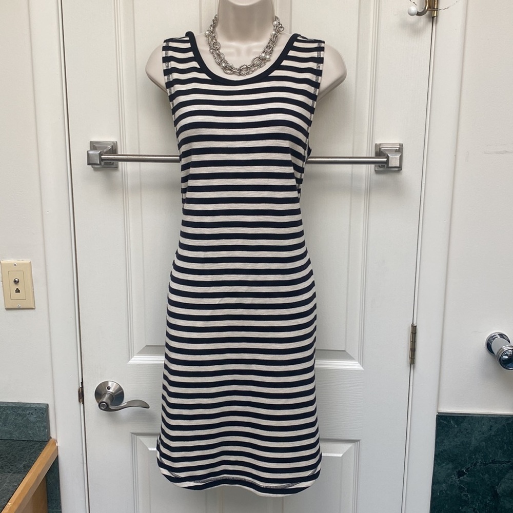 Athleta sleeveless dress 👗